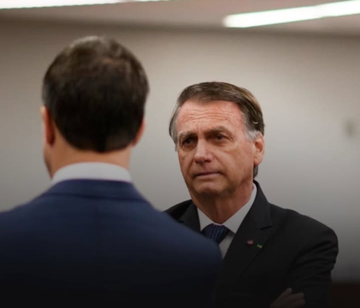“Golpe não existiu”, diz Bolsonaro ao chegar a interrogatório no STF