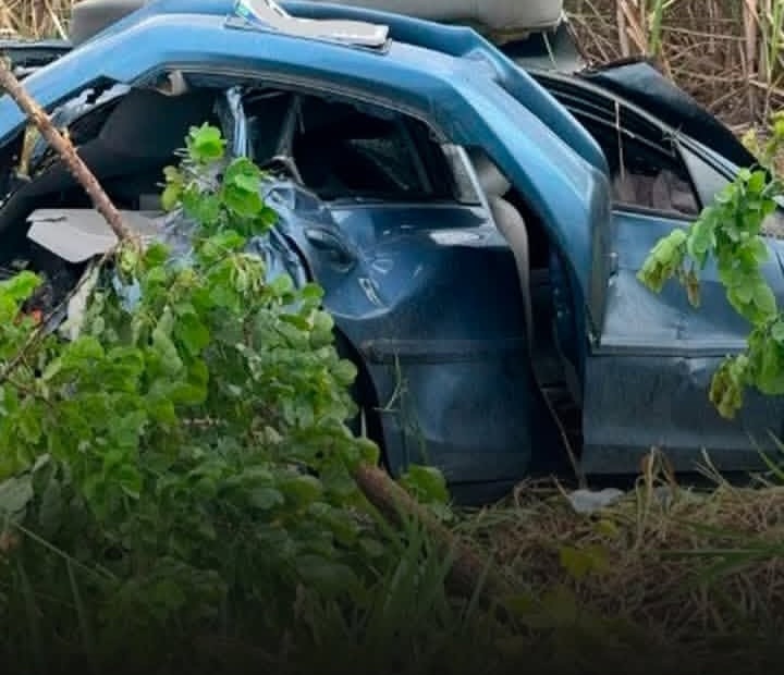 Mãe e bebê de 1 ano são arremessadas de carro em acidente na BR-101 no RN