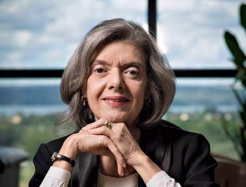 Senadores pedem impeachment de Carmen Lucia