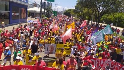 Manifestantes protestam contra PEC da Blindagem e anistia