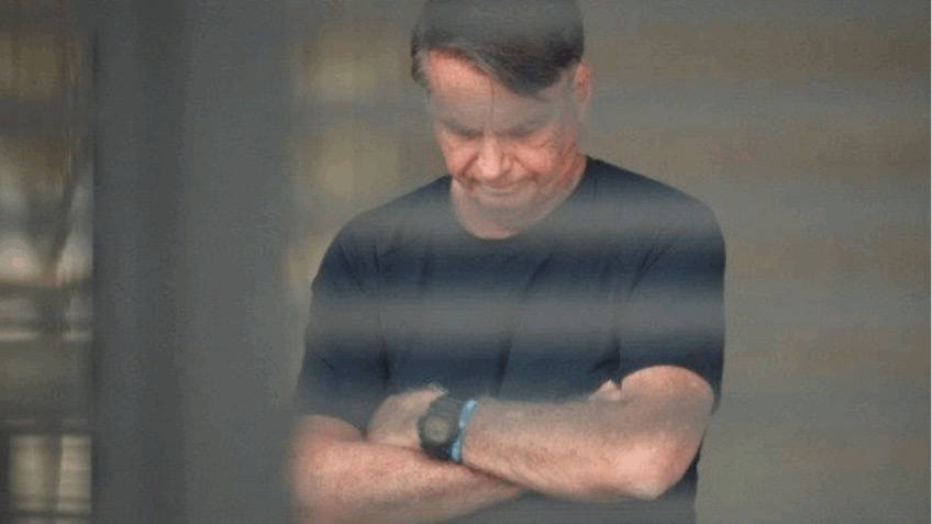 Bolsonaro é levado às pressas a hospital
