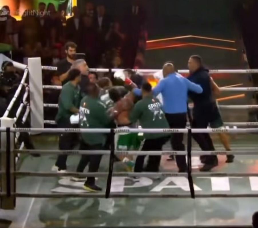 Luta de Popó e Wanderlei Silva termina em briga generalizada