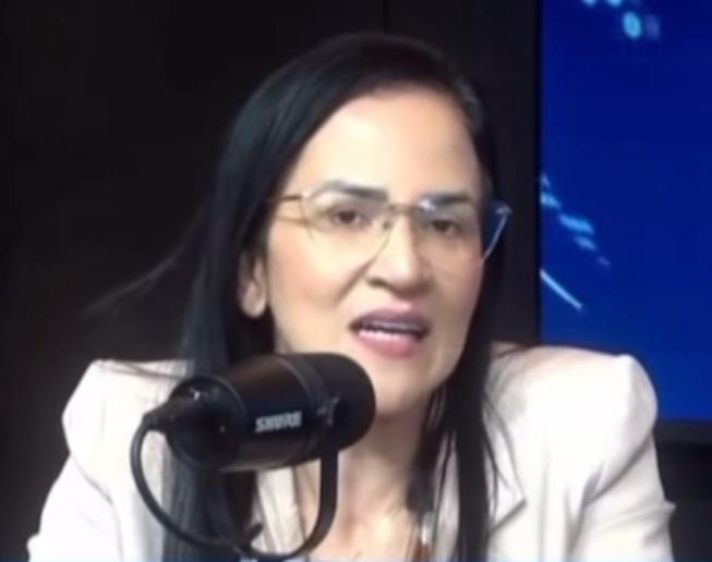 Camila Araújo explica situação partidária