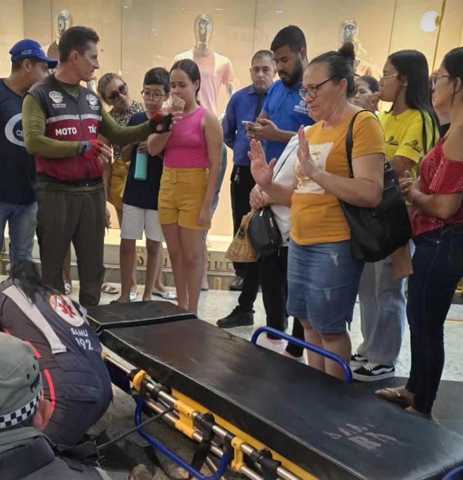 Gesto de fé emociona durante resgate de criança