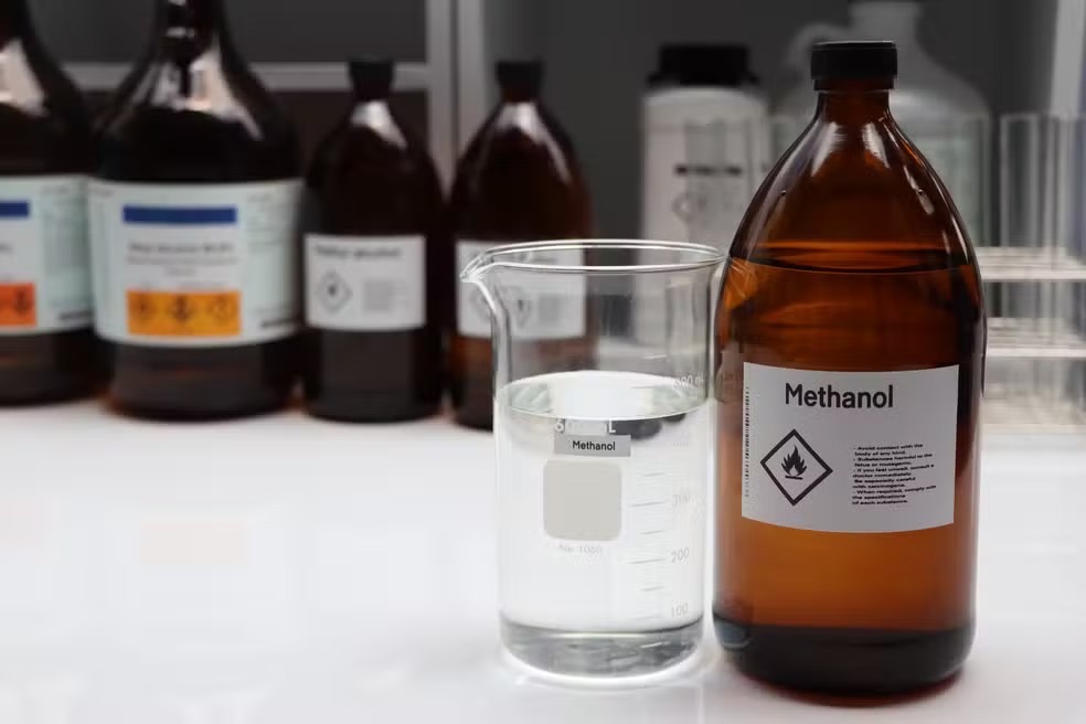 Surto de metanol: Brasil já tem 59 casos sob investigação