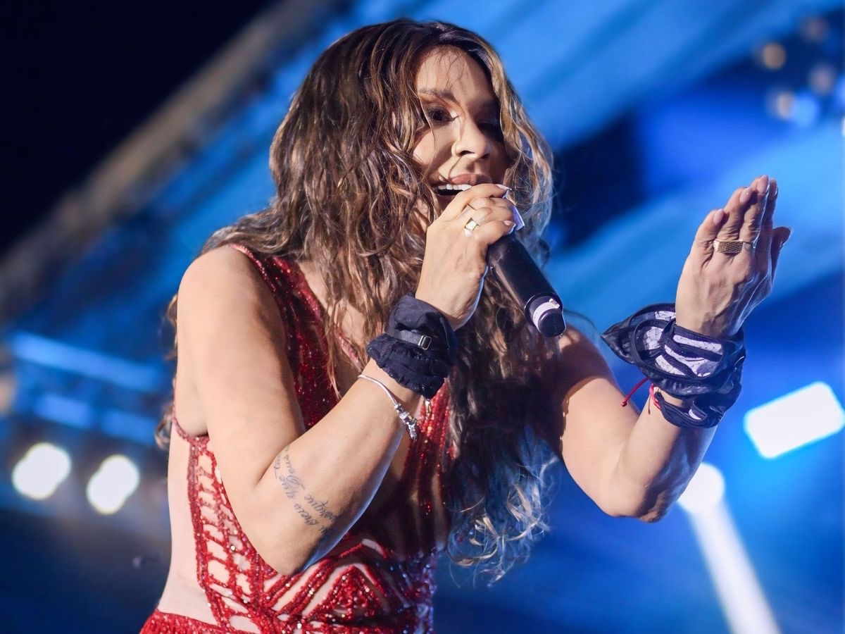 “Silvânia revela: não quis sair da Calcinha Preta