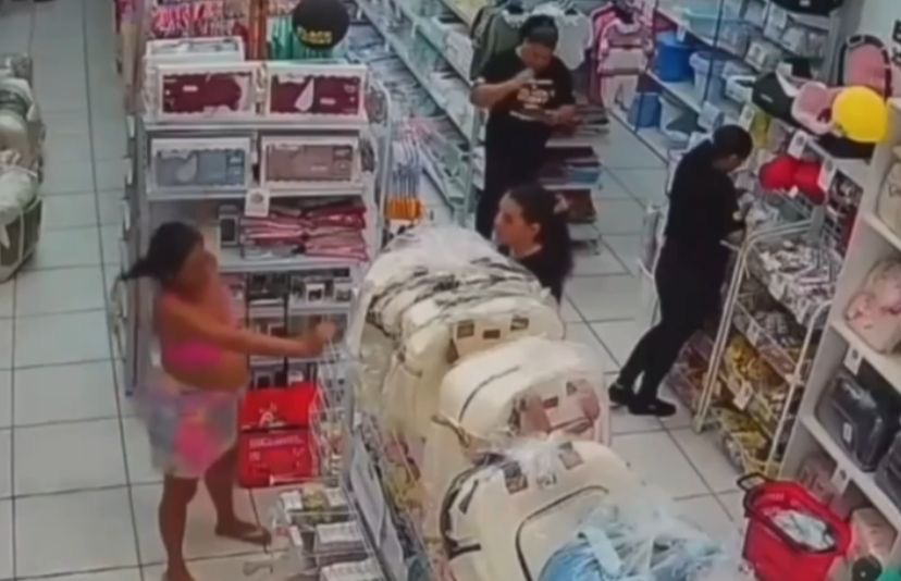 Mãe dá à luz dentro de loja