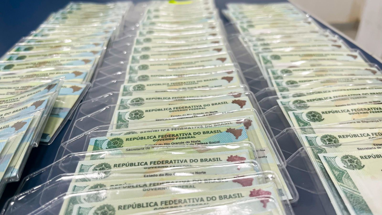 Câmara de Mossoró inicia entrega da nova Carteira de Identidade Nacional