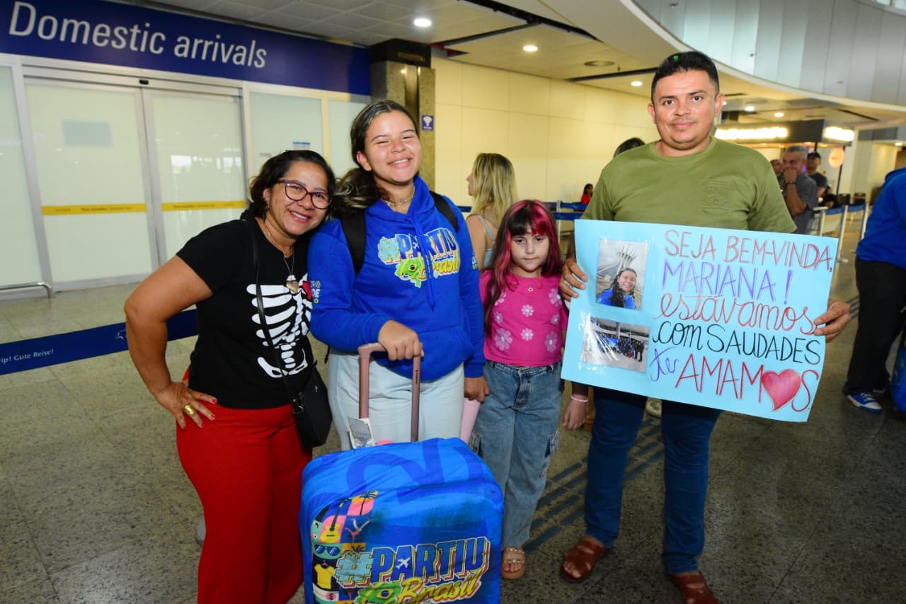 Emoção marca retorno dos alunos de Mossoró do primeiro