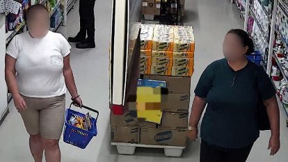 Duas mulheres são presas com 100 kg de alimentos furtados de supermercados
