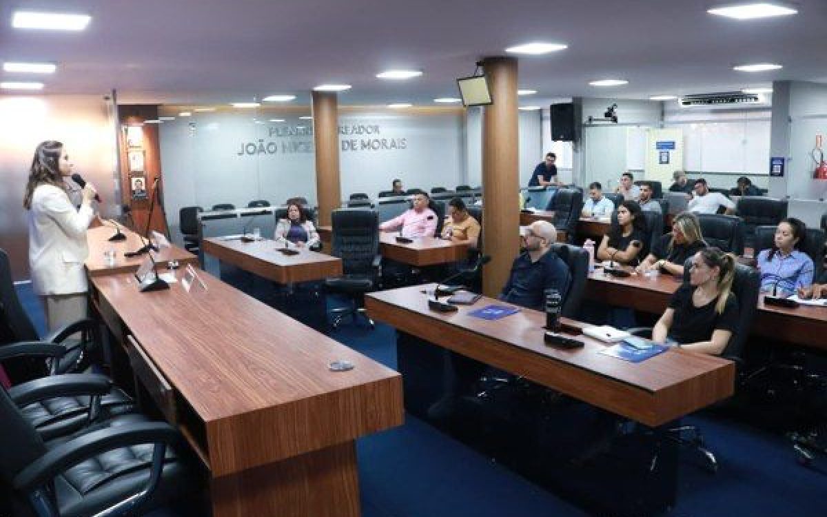Servidores da Câmara participam de capacitação sobre elaboração de leis