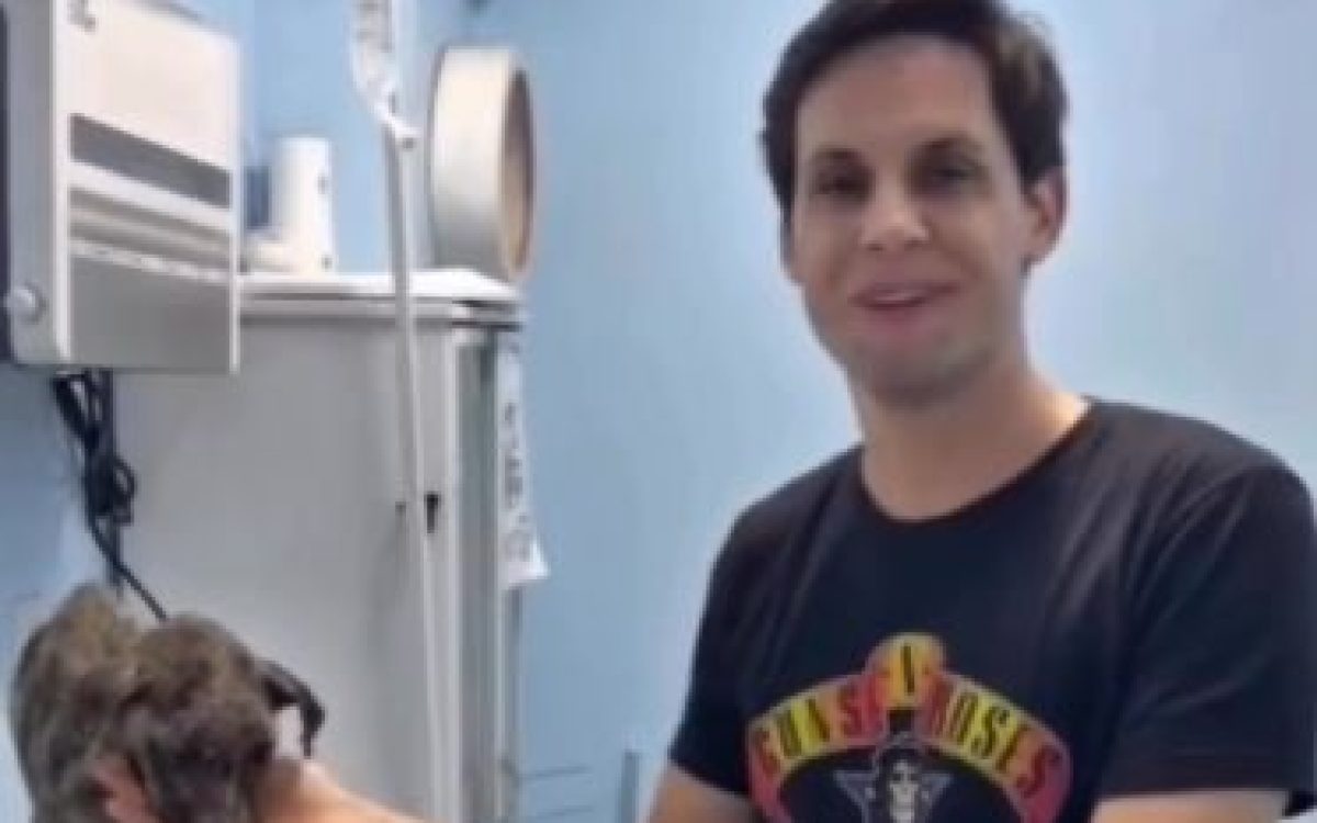 Rafael Motta resgata Tigresa e leva animal para atendimento veterinário