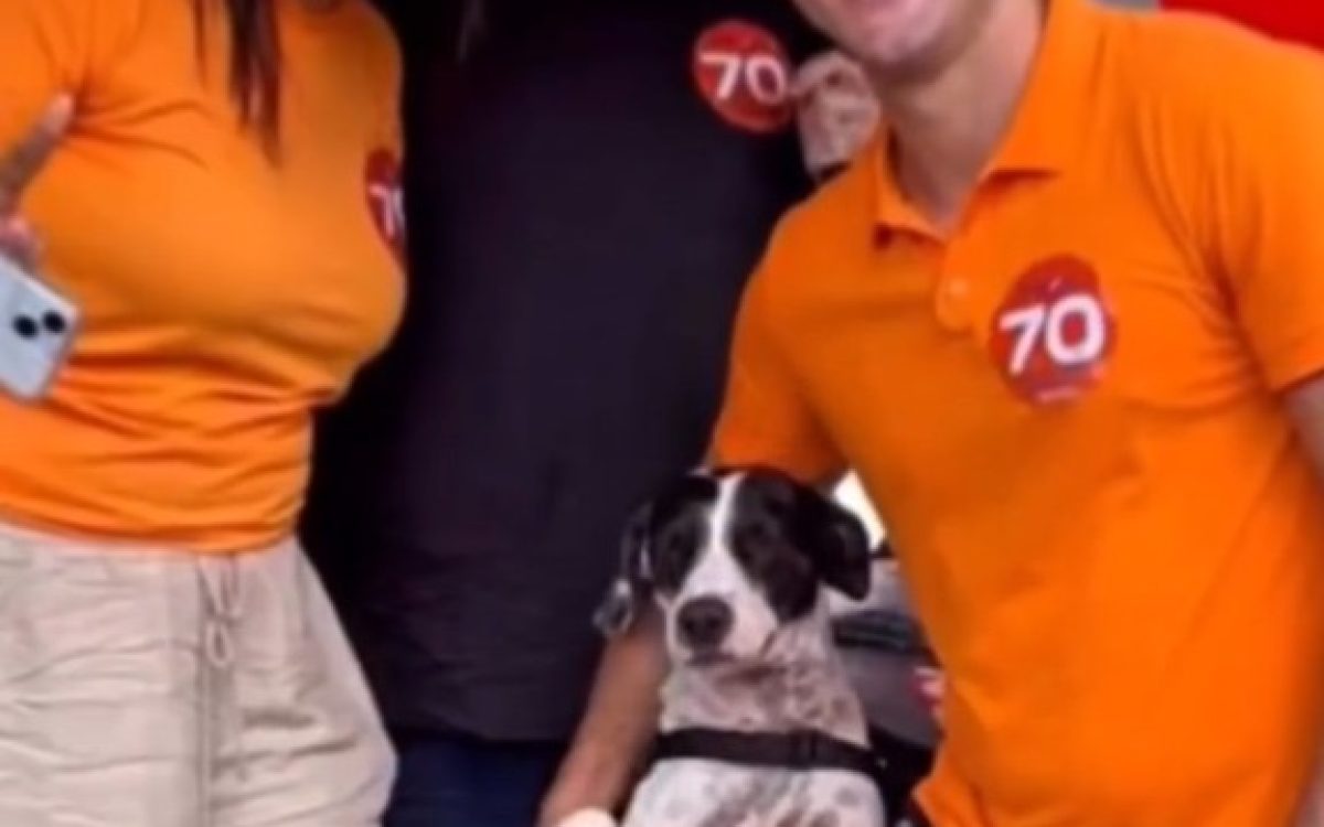 Rafael Motta comemora reencontro do Pet Baltazar