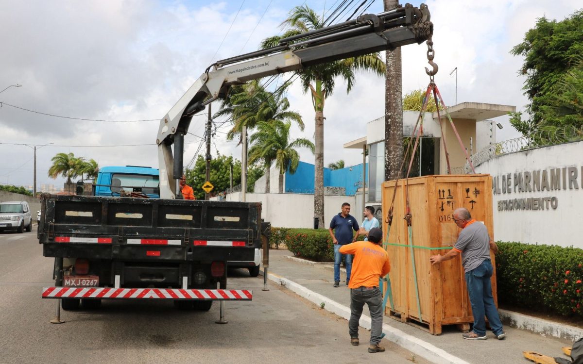 Gestão César Maia garante pagamento e entrega oficial de mamógrafo para a saúde de Parnamirim
