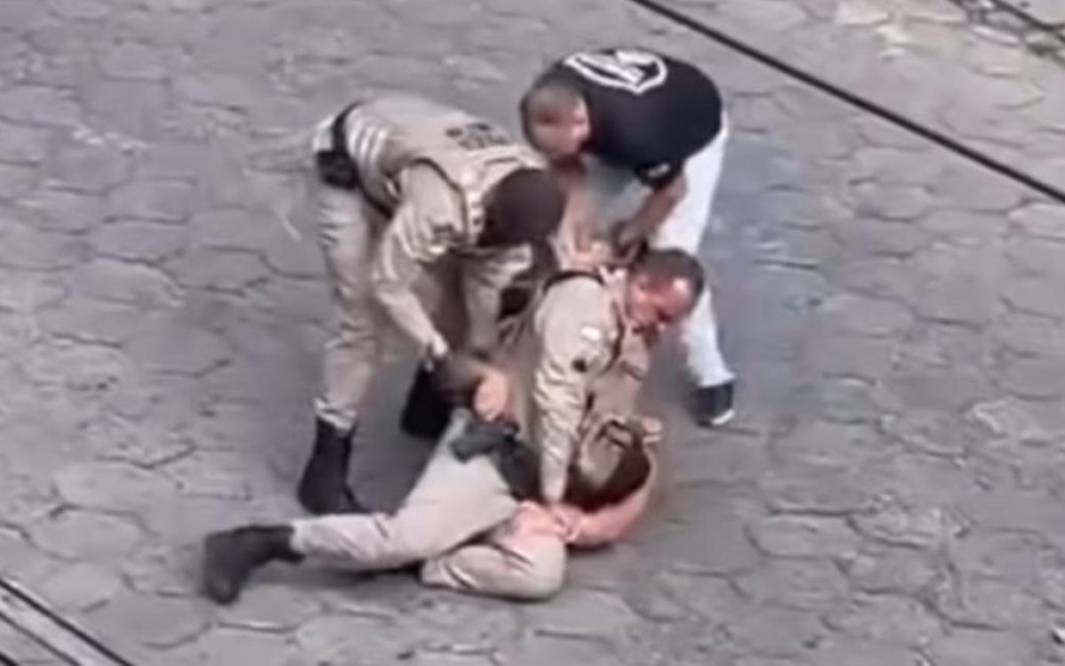 Homem enfrenta policiais e pior quase acontece