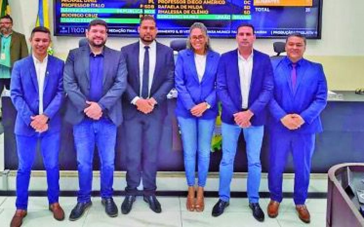 Michael Diniz ganha protagonismo em nova bancada independente na Câmara de Parnamirim