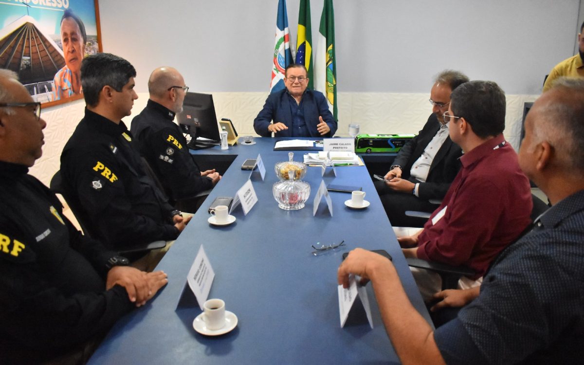 Superintendência da PRF apresenta parceria com Prefeitura de São Gonçalo para monitoramento de veículos