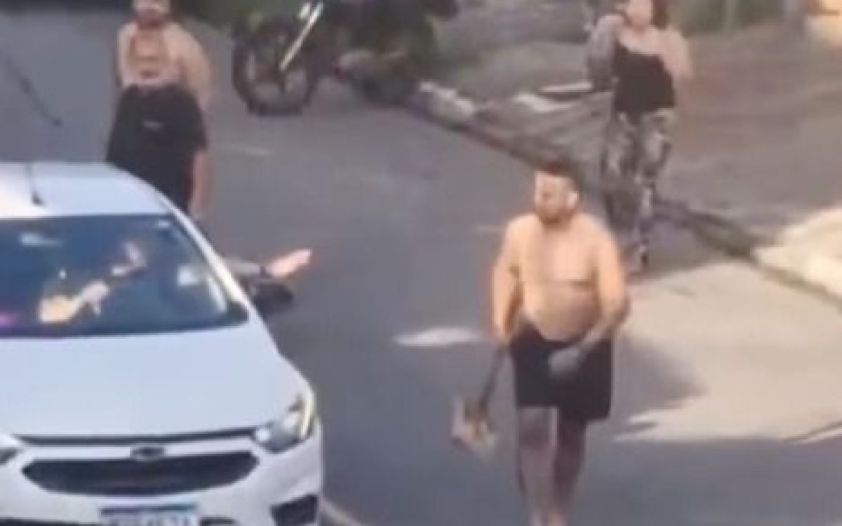 Briga entre vizinhos termina em tiros e pazadas