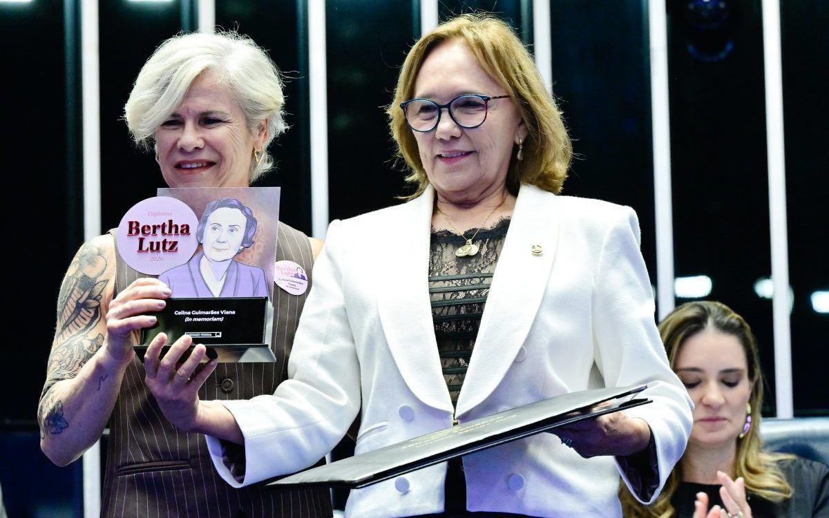 Zenaide entrega comenda e Senado celebra legado de Celina Guimarães