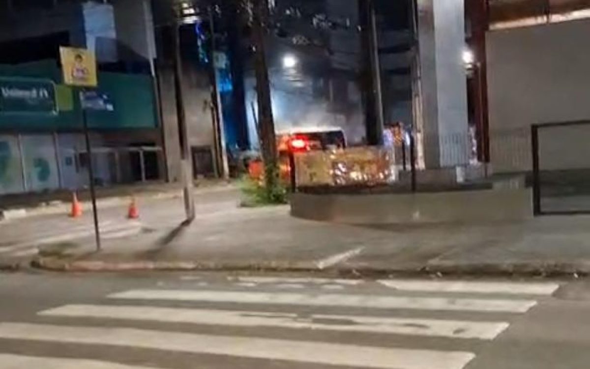 Alternativo pegando fogo Ao lado do nordestao da Prudente