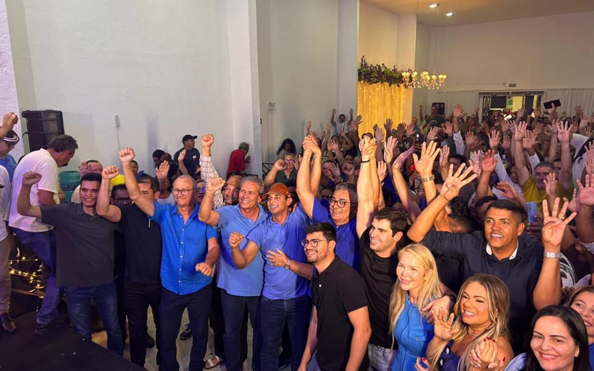 Allyson arrasta multidão na Zona Norte e dispara: “Esse chapéu representa o povo”