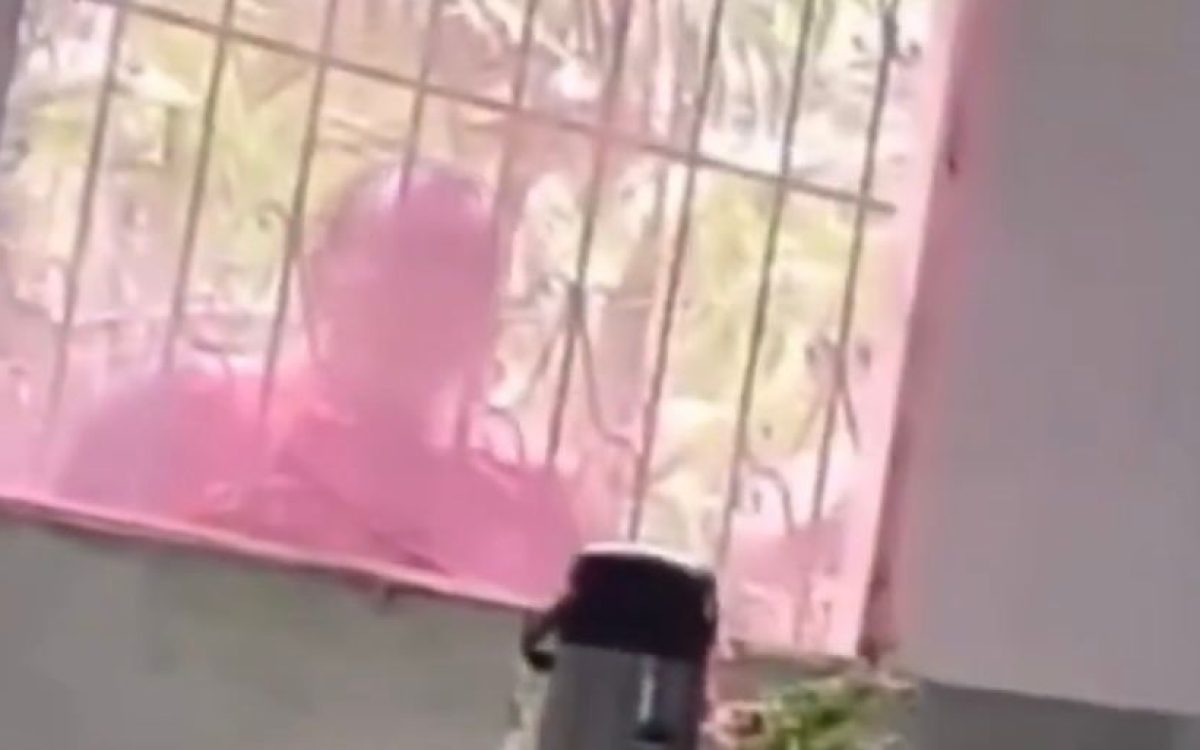 Menina de 13 anos grava tio tentando invadir casa para 3stupr@-la novamente ‬‪“Deixa eu te fazer um carinho”