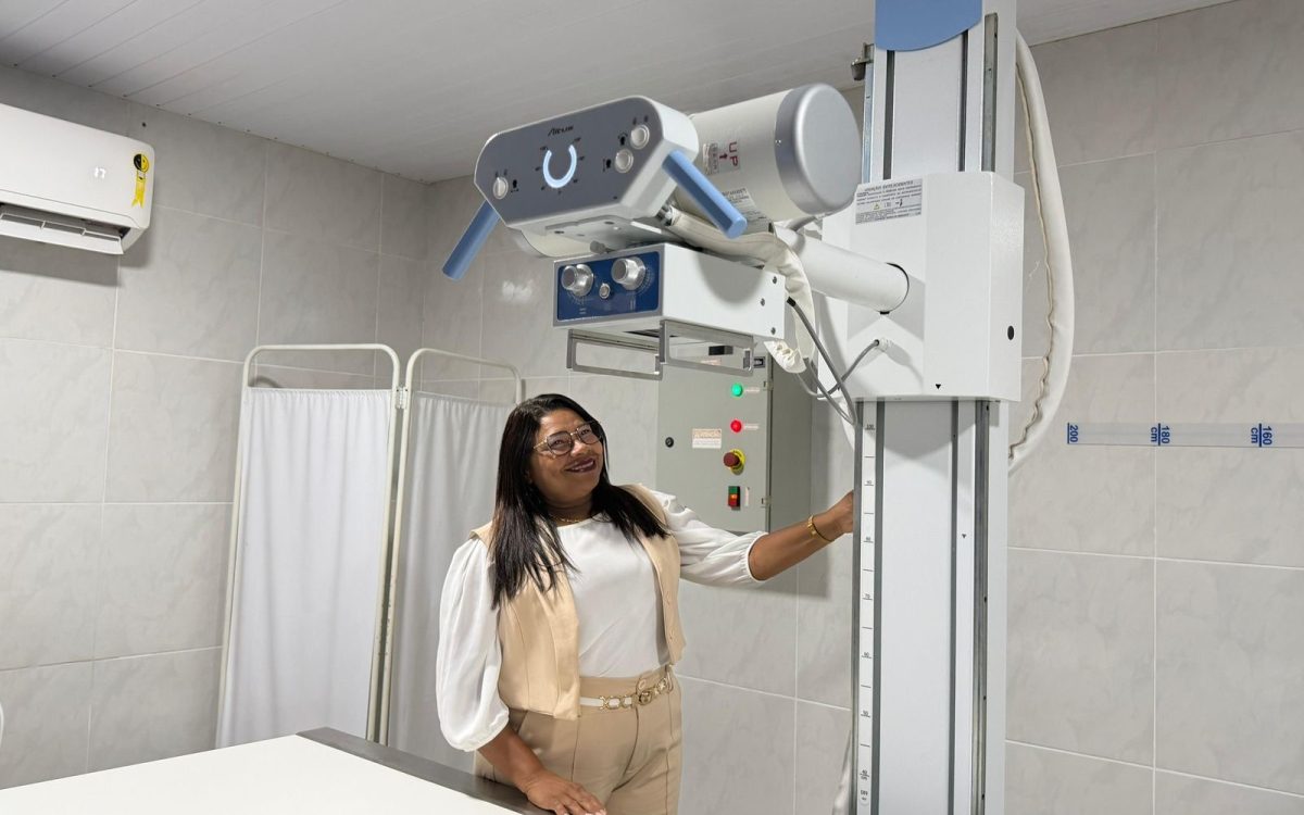 Entrega do aparelho de raio-X no CCPAR marca novo avanço da saúde pública em Parnamirim