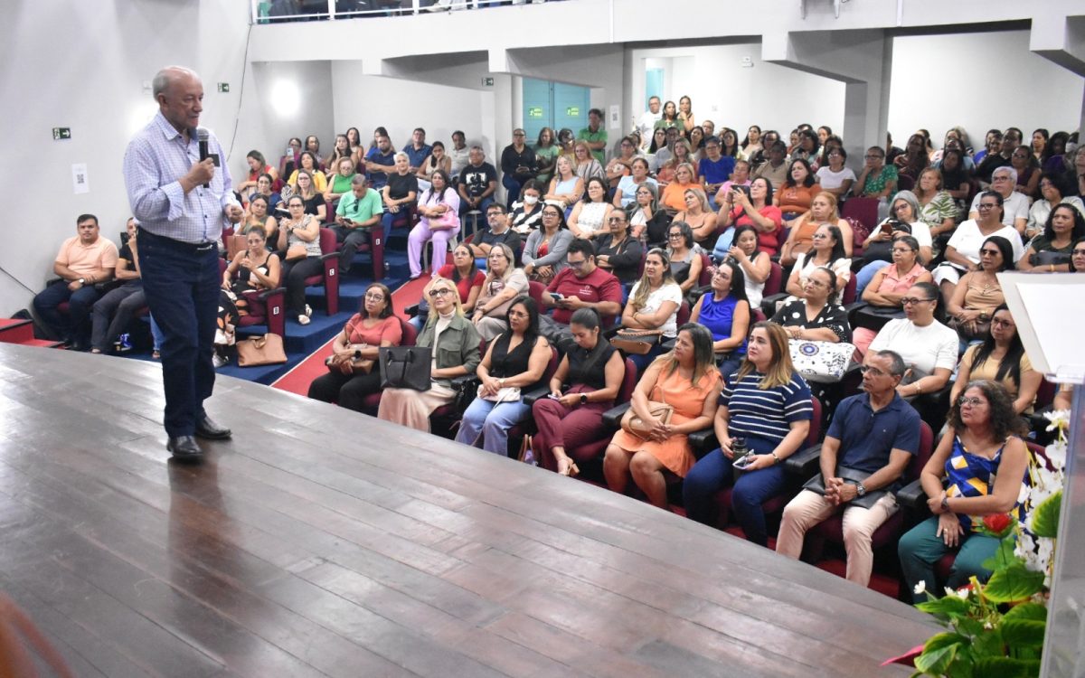 Jornada Pedagógica de São Gonçalo do Amarante reúne professores e coordenadores com debate sobre educação digital