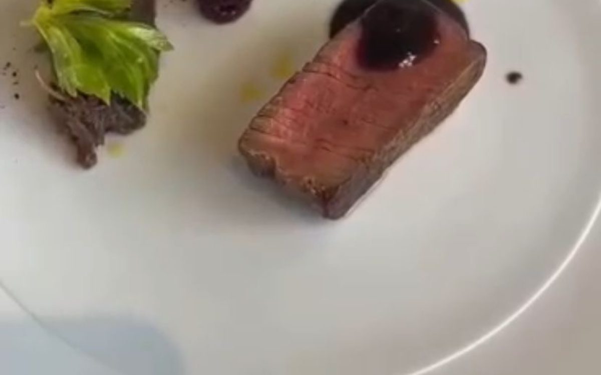 Você pagaria R$ 2.400 neste prato?