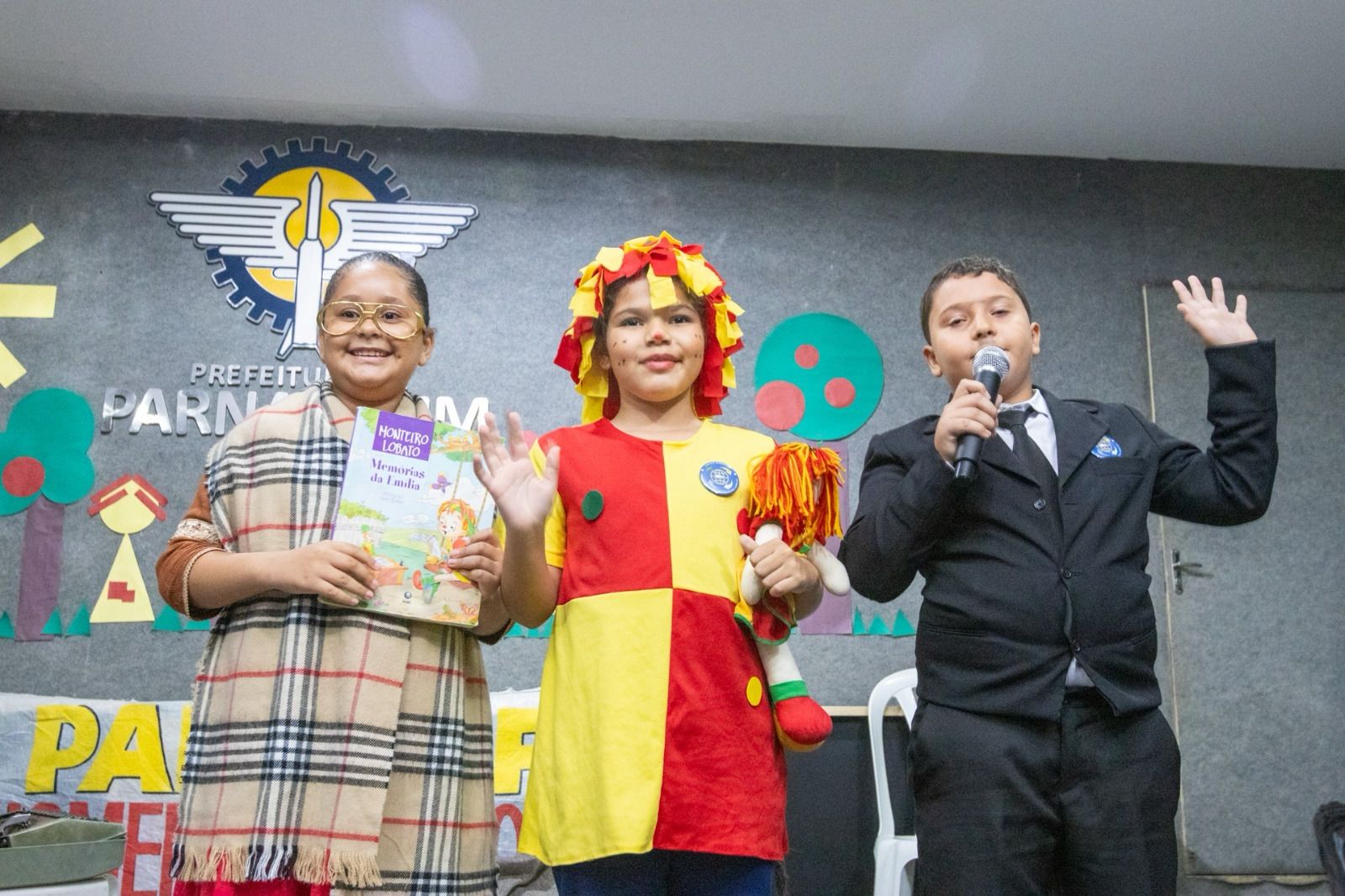 Parnamirim celebra mês do livro com sarau literário