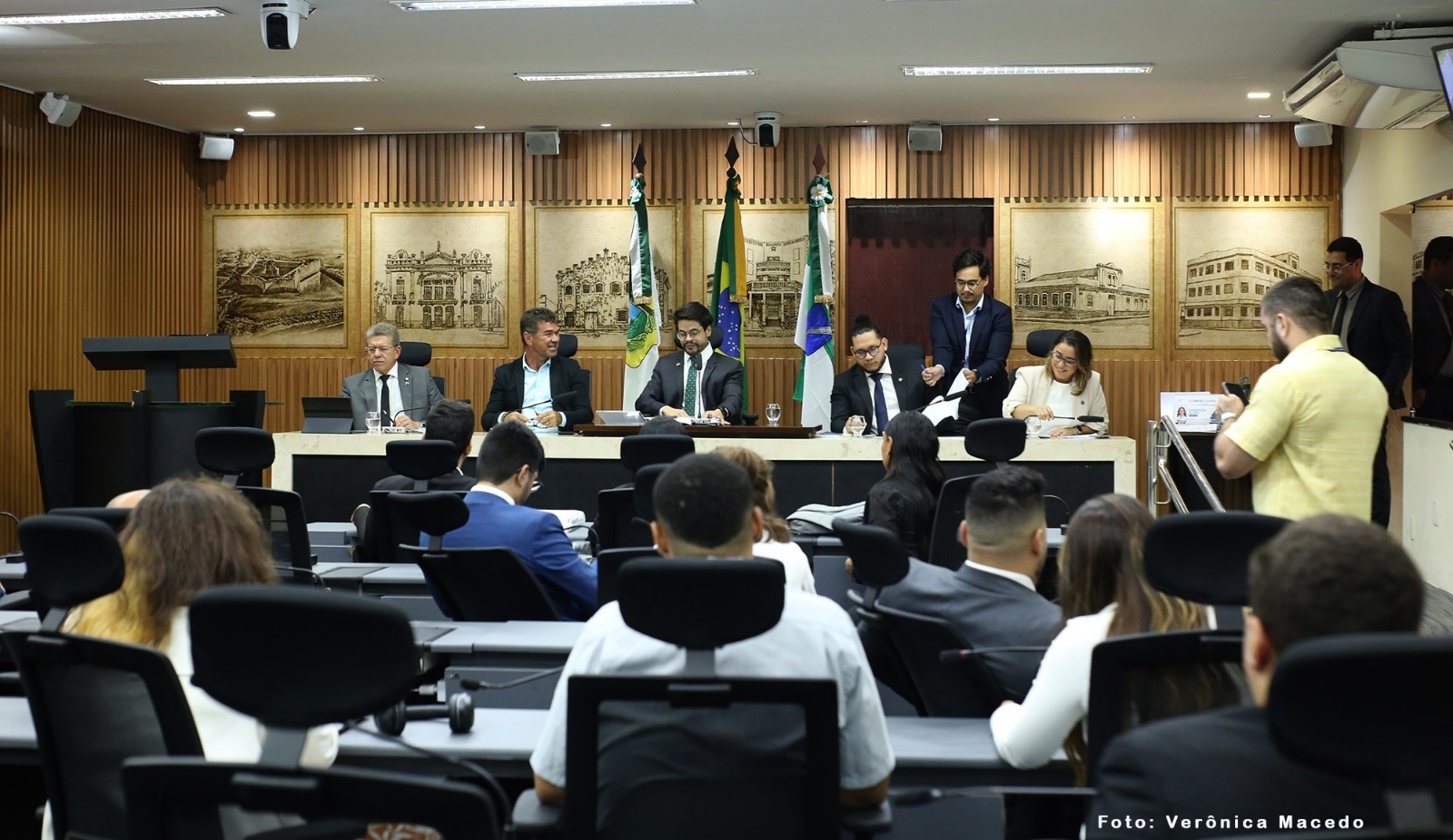 Comissão de transportes da Câmara de Natal aprova mecanismos de acessibilidade nos transportes por aplicativos