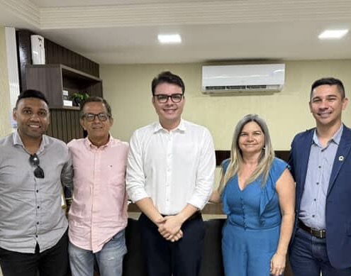 Dr. César Maia recebe representantes de Nova Parnamirim e apoia corrida “Parnarun”
