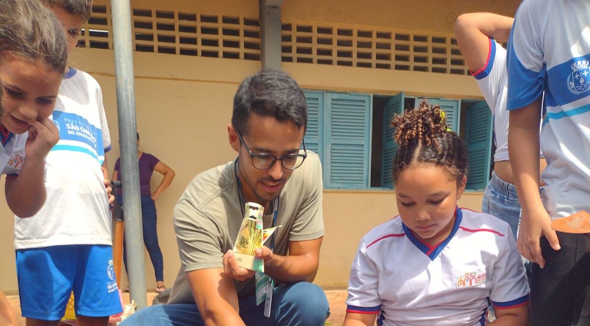 SEMURB de São Gonçalo promove ação de educação ambiental na Escola Municipal Francisco Potiguar