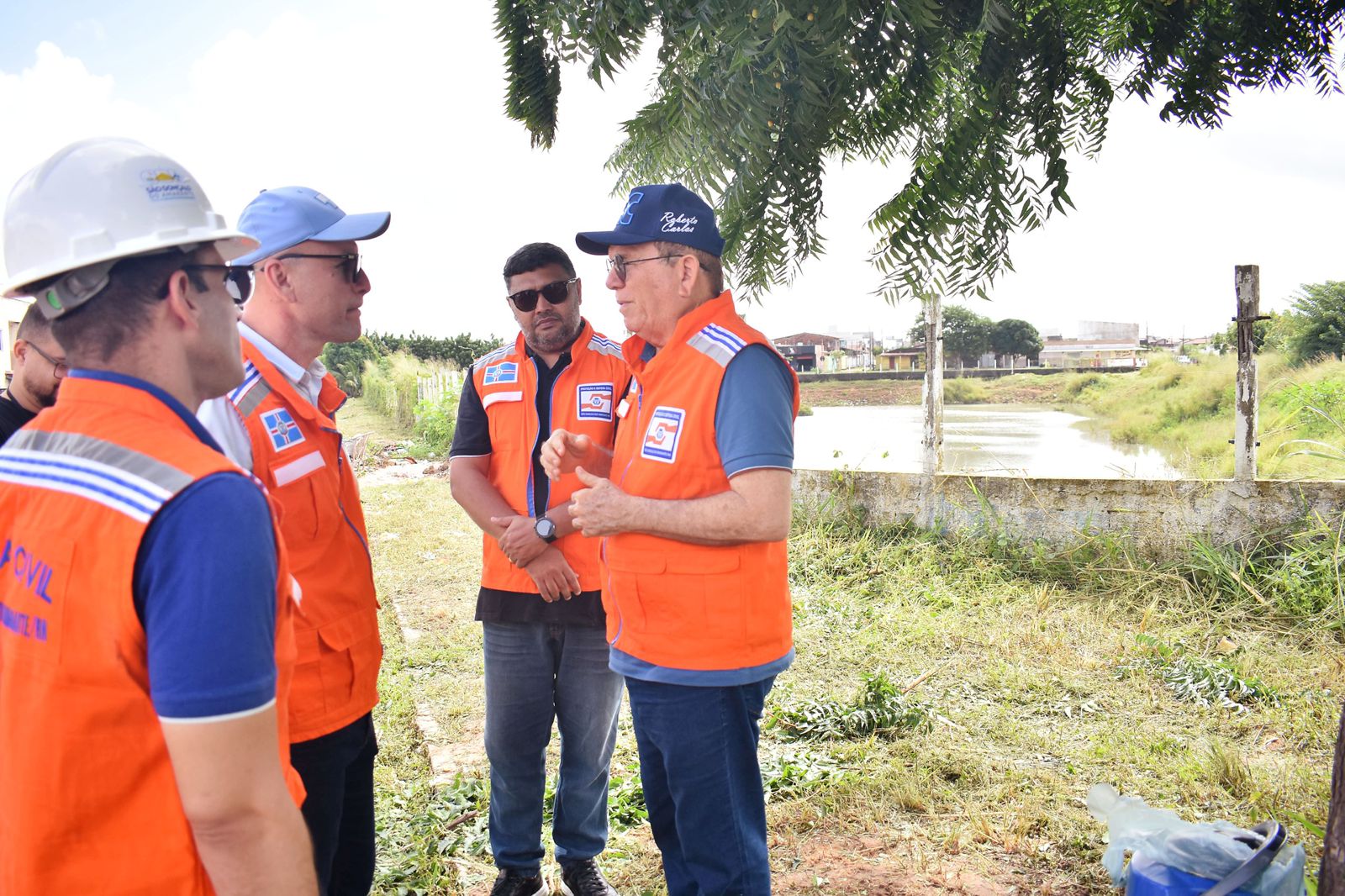 Vamos limpar todas as lagoas de captação da cidade”, afirma o prefeito Jaime Calado