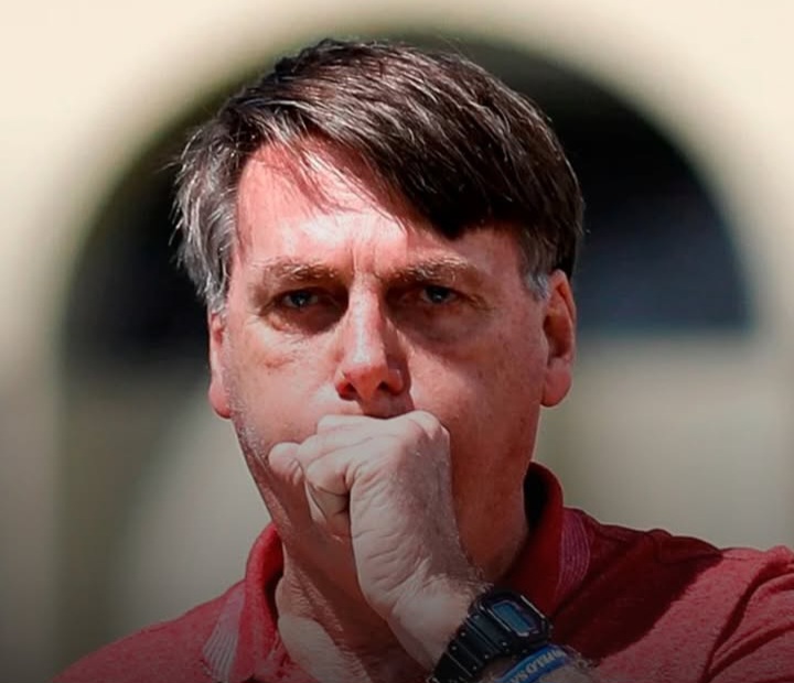 Bolsonaro é diagnosticado com pneumonia viral