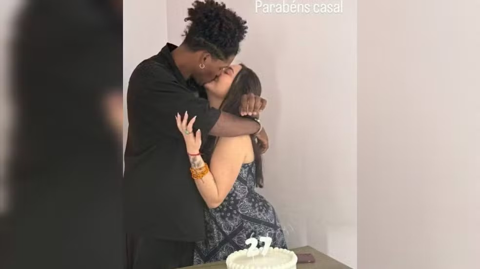Casal que nasceu no mesmo dia morre na data do aniversário