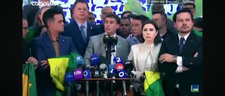 Em entrevista coletiva, Nikolas Ferreira chama o presidente Lula de b4ndid0