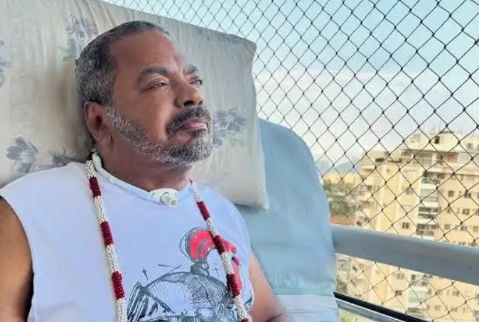 Morre o cantor Arlindo Cruz