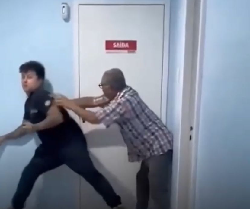 Idoso é brutalmente agredido por dono de clínica veterinária