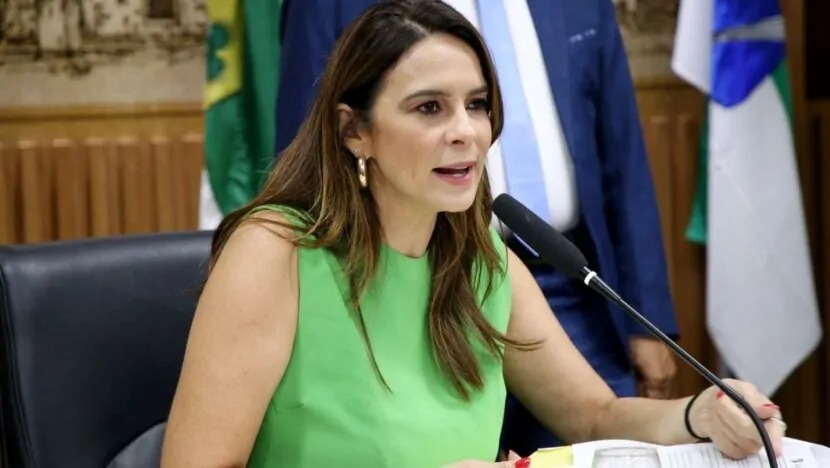 Cassação de Brisa Bracchi pode abrir vaga para Júlia Arruda