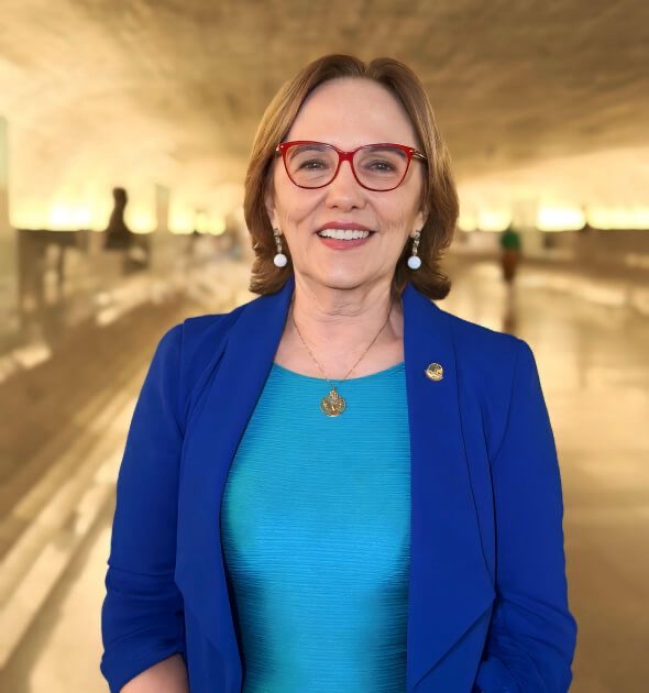 Zenaide lidera pesquisa para o senado em Apodi
