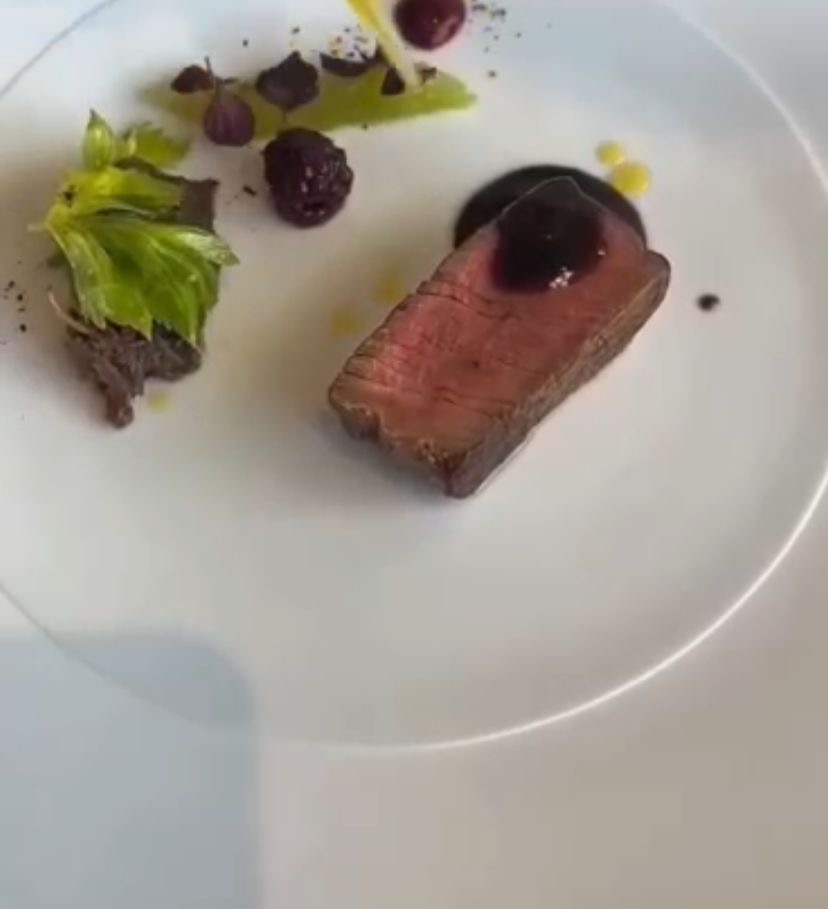 Você pagaria R$ 2.400 neste prato?
