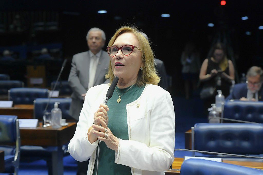 Com voto de Zenaide, Senado aprova cadeia para quem vicia menores em drogas e álcool