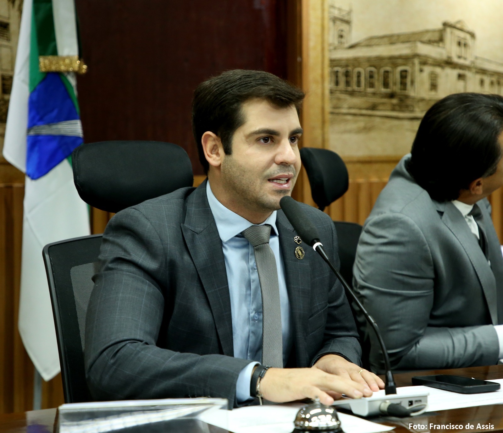 Câmara Municipal de Natal aprova projeto de lei que autoriza sepultamento de animais junto aos tutores