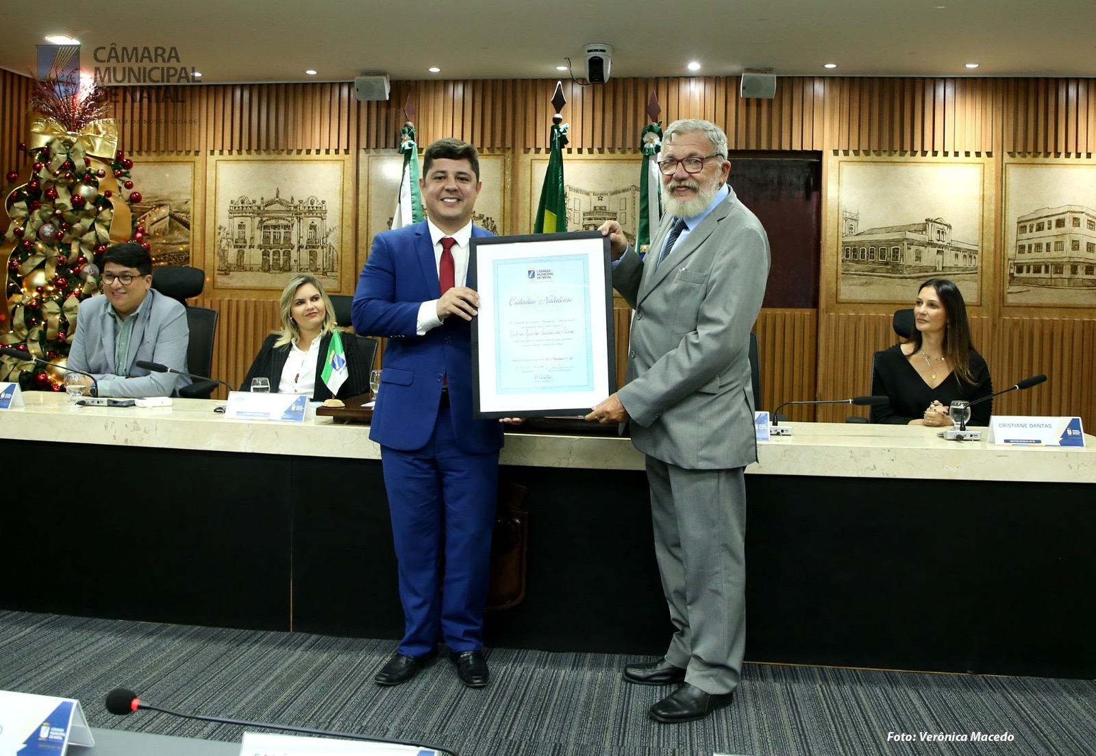 CMN entrega Título de Cidadão Natalense ao ex-vereador Dickson Nasser