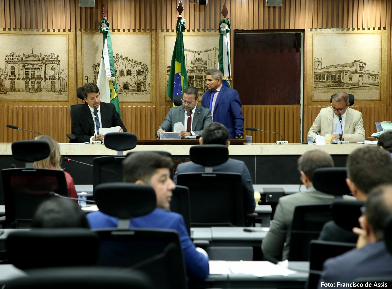 Câmara de Natal aprova projetos sobre imóveis, saúde, meio ambiente e educação