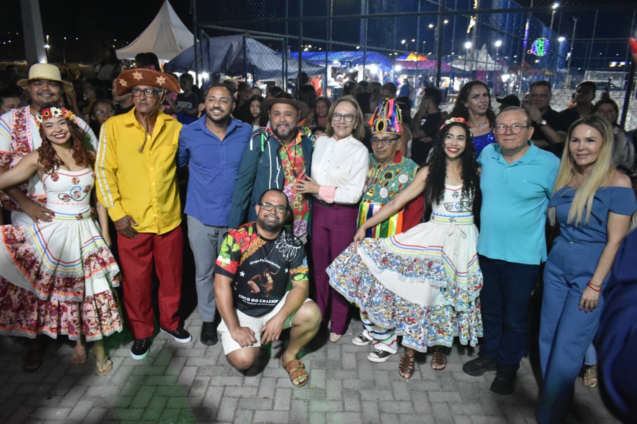 São Gonçalo celebra Dia de Reis com encerramento da temporada de sucesso da iluminação natalina e apresentações culturais