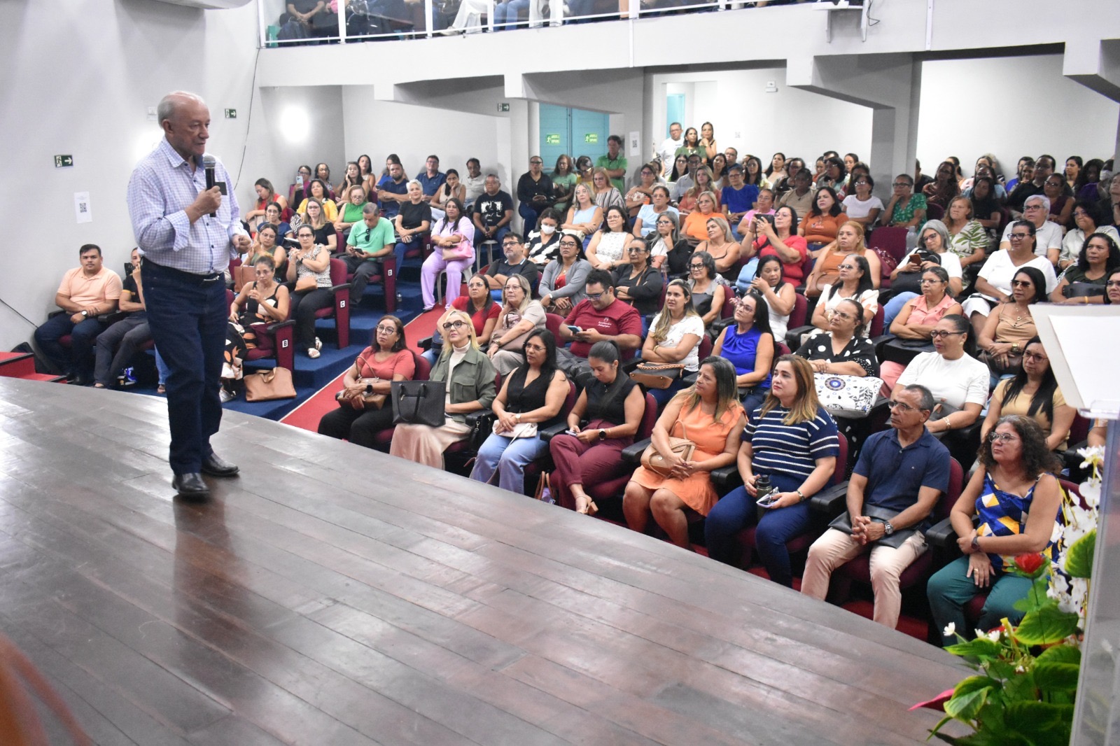 Jornada Pedagógica de São Gonçalo do Amarante reúne professores e coordenadores com debate sobre educação digital