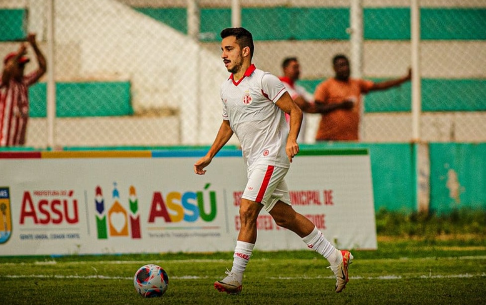 TRT manda bloquear R$ 1,6 milhão do América