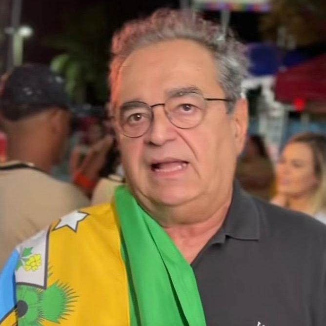 Sem ideias próprias, Álvaro Dias copia Allyson Bezerra e usa bandeira do Estado na Pré-Campanha ao Governo do  RN
